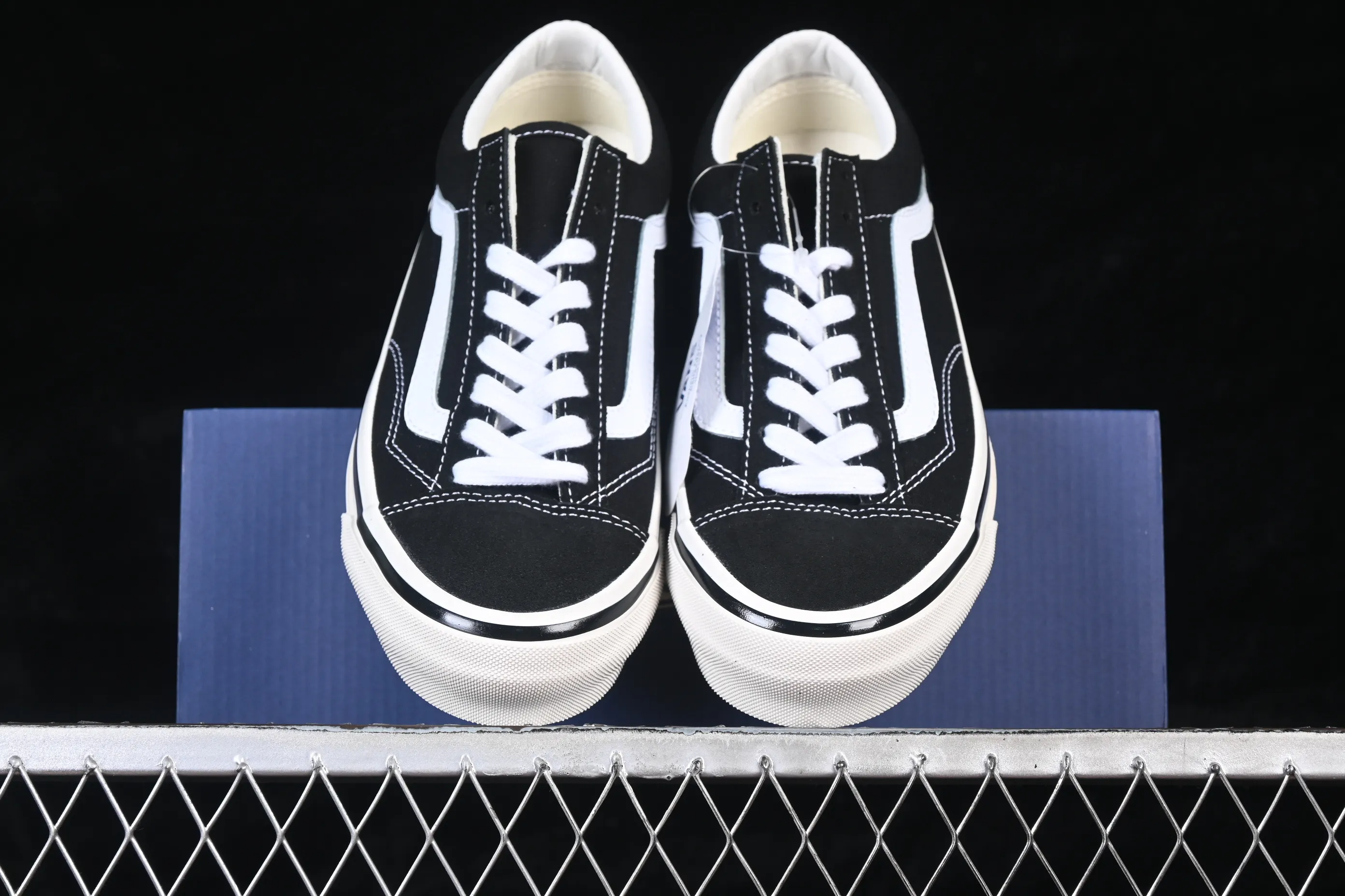 All categories Vans Vans series Vans Low Vans low-top Vans Old Skool high-end branch low-top casual sneakers VN0000E8VBPT